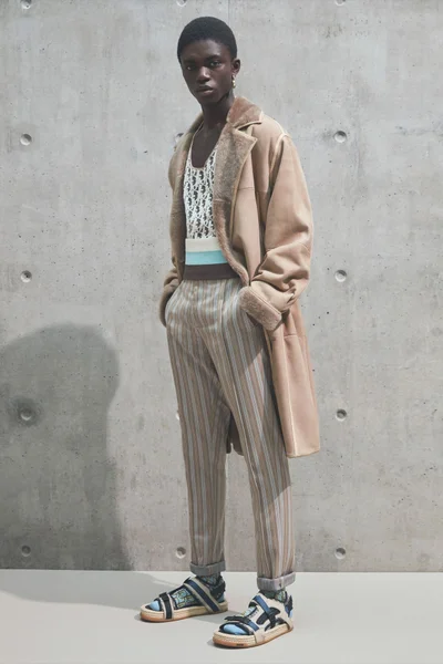 Look 11